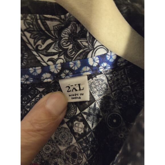 Robert Graham Men Shirt Size 2XL Black Paisley Graphics Short Sleeve Button Up - Picture 3 of 9